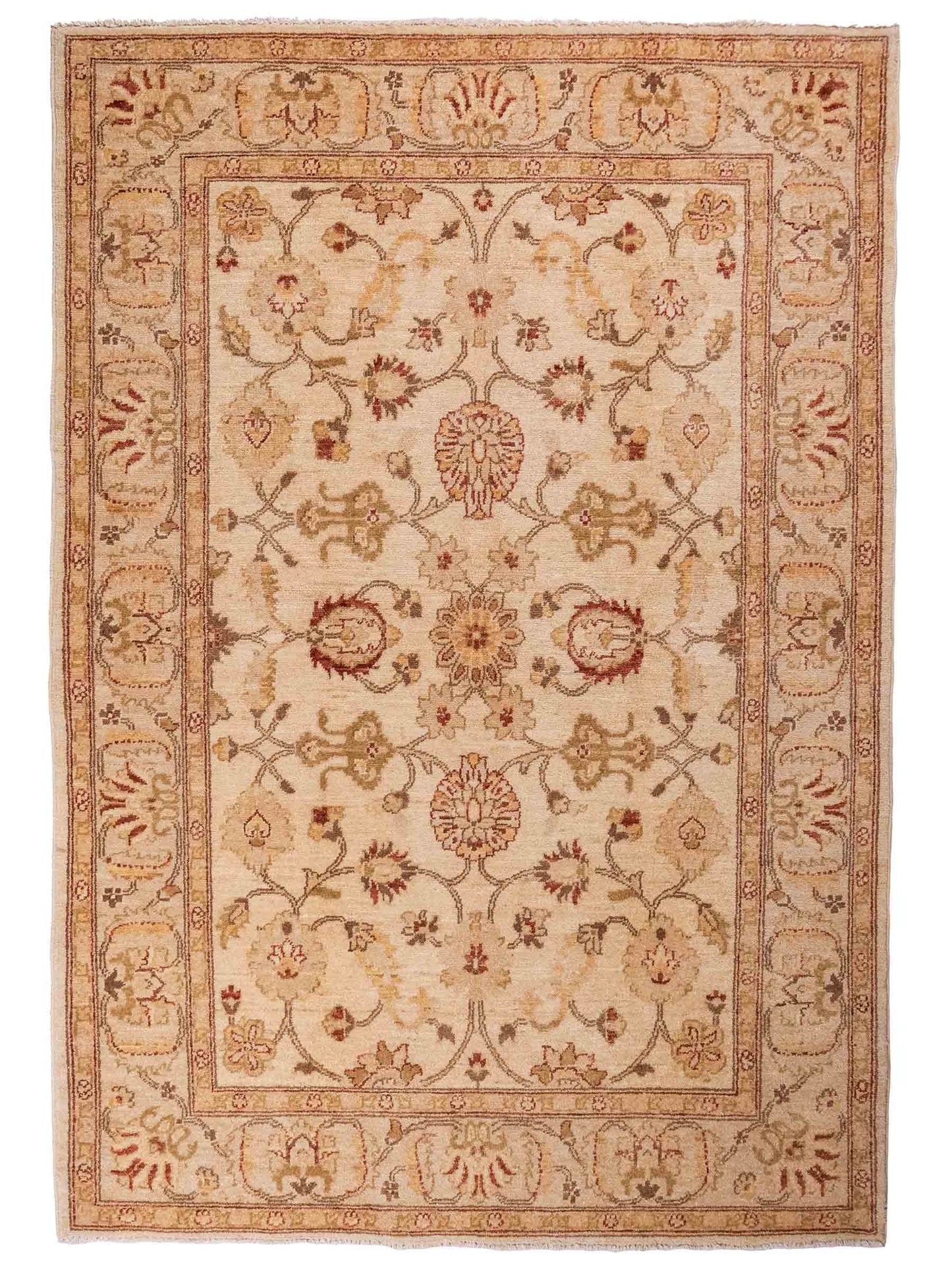 Handgeknüpfter Ziegler Farahan Orientteppich von Khademi aus Wolle, beige, gold. Klassisches Allover-Design. Traditionell von Hand geknüpft in Afghanistan. Größe: 213 cm x 150 cm. Teppichnummer: SB3-1118. Verkauf durch Jupiter Intl.
