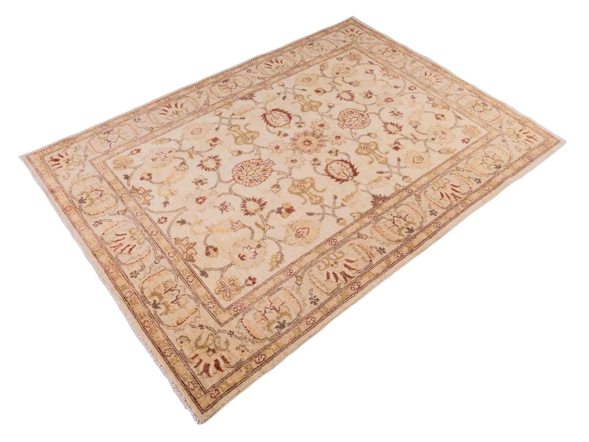 Handgeknüpfter Ziegler Farahan Orientteppich von Khademi aus Wolle, beige, gold. Klassisches Allover-Design. Traditionell von Hand geknüpft in Afghanistan. Größe: 213 cm x 150 cm. Teppichnummer: SB3-1118. Verkauf durch Jupiter Intl.