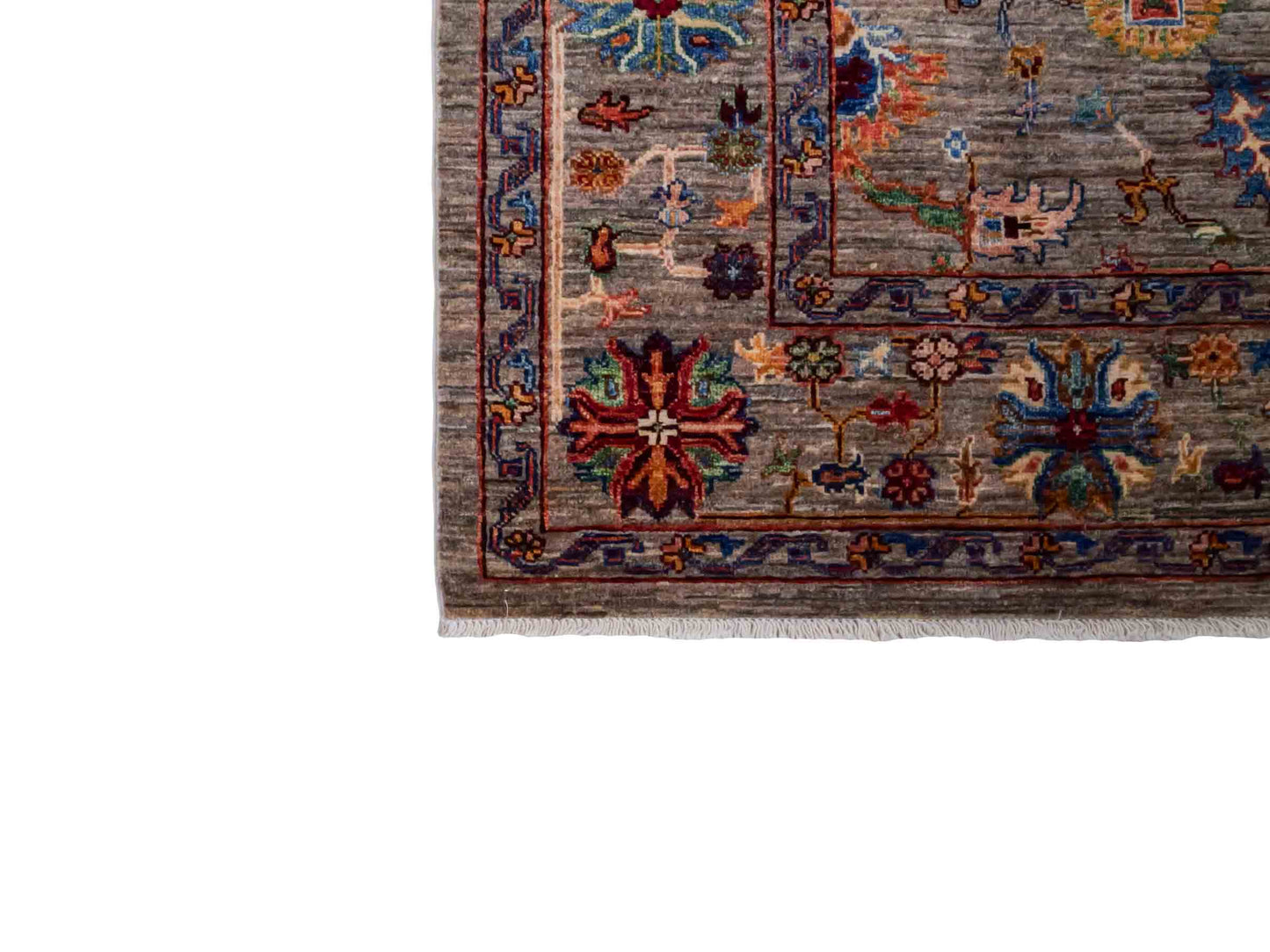 Handgeknüpfter Ziegler Farahan Orientteppich von Khademi aus Wolle, grau. Klassisches Allover-Design. Traditionell von Hand geknüpft in Afghanistan. Größe: 241 cm x 171 cm. Teppichnummer: RB3-1039. Verkauf durch Jupiter Intl.