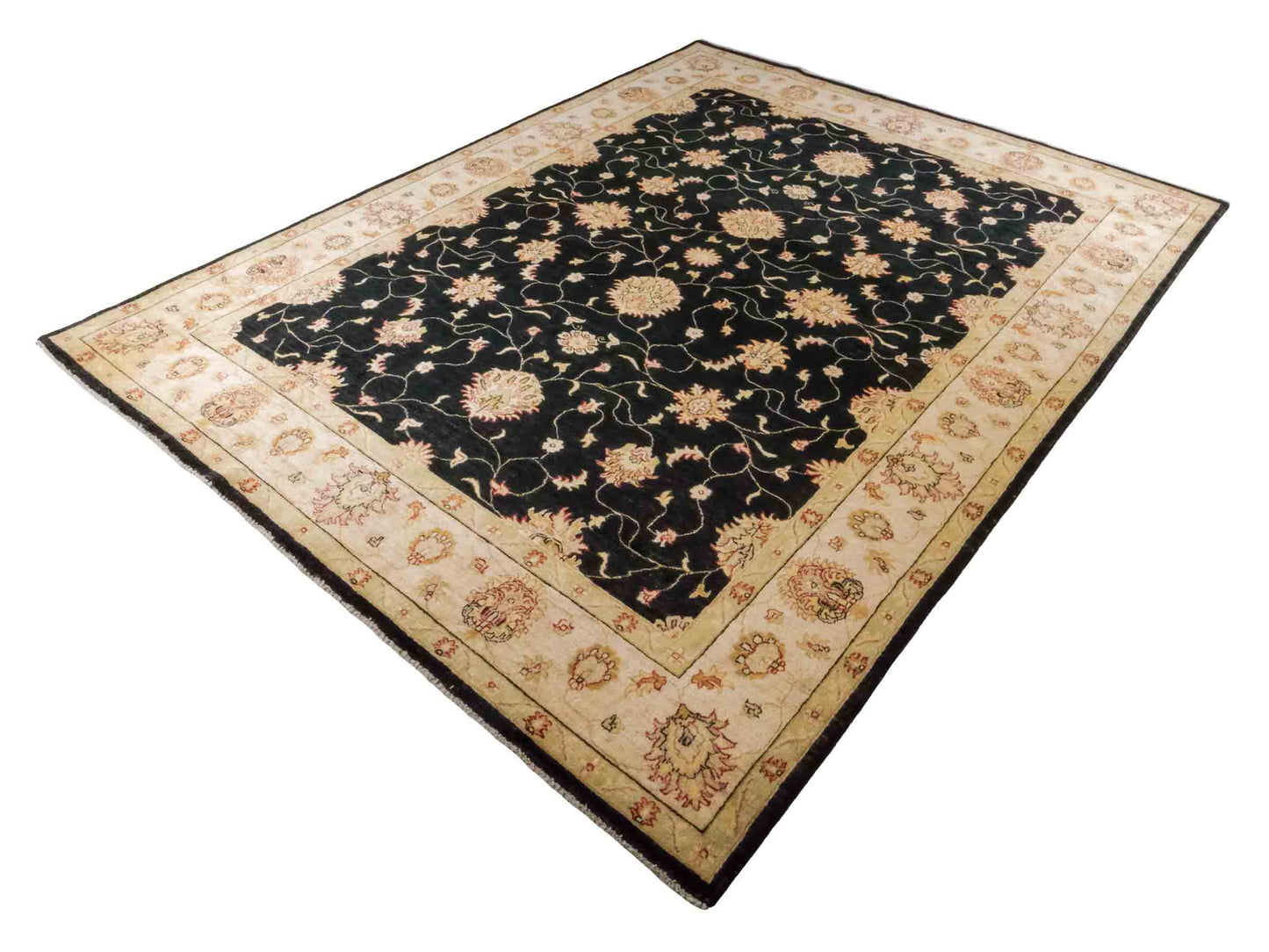 Handgeknüpfter Ziegler Farahan Orientteppich von Khademi aus Wolle, schwarz, gold, beige. Klassisches Allover-Design. Traditionell von Hand geknüpft in Afghanistan. Größe: 284 cm x 219 cm. Teppichnummer: RB3-1055. Verkauf durch Jupiter Intl.