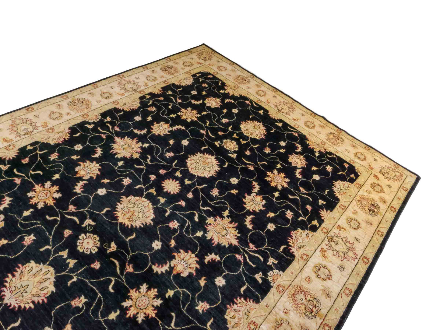 Handgeknüpfter Ziegler Farahan Orientteppich von Khademi aus Wolle, schwarz, gold, beige. Klassisches Allover-Design. Traditionell von Hand geknüpft in Afghanistan. Größe: 284 cm x 219 cm. Teppichnummer: RB3-1055. Verkauf durch Jupiter Intl.