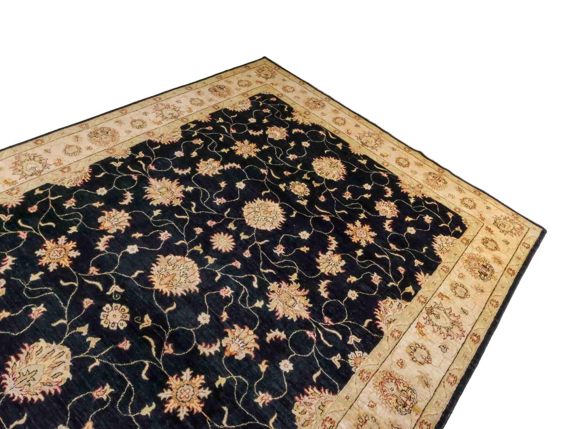 Handgeknüpfter Ziegler Farahan Orientteppich von Khademi aus Wolle, schwarz, gold, beige. Klassisches Allover-Design. Traditionell von Hand geknüpft in Afghanistan. Größe: 284 cm x 219 cm. Teppichnummer: RB3-1055. Verkauf durch Jupiter Intl.