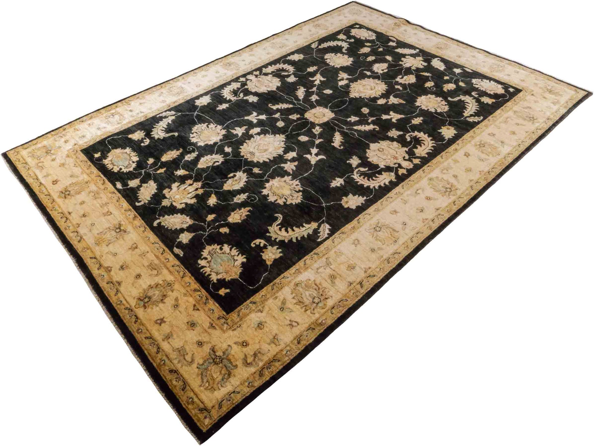 Handgeknüpfter Ziegler Farahan Orientteppich von Khademi aus Wolle, schwarz, gold, beige. Klassisches Allover-Design. Traditionell von Hand geknüpft in Afghanistan. Größe: 296 cm x 202 cm. Teppichnummer: RB3-1040. Verkauf durch Jupiter Intl.