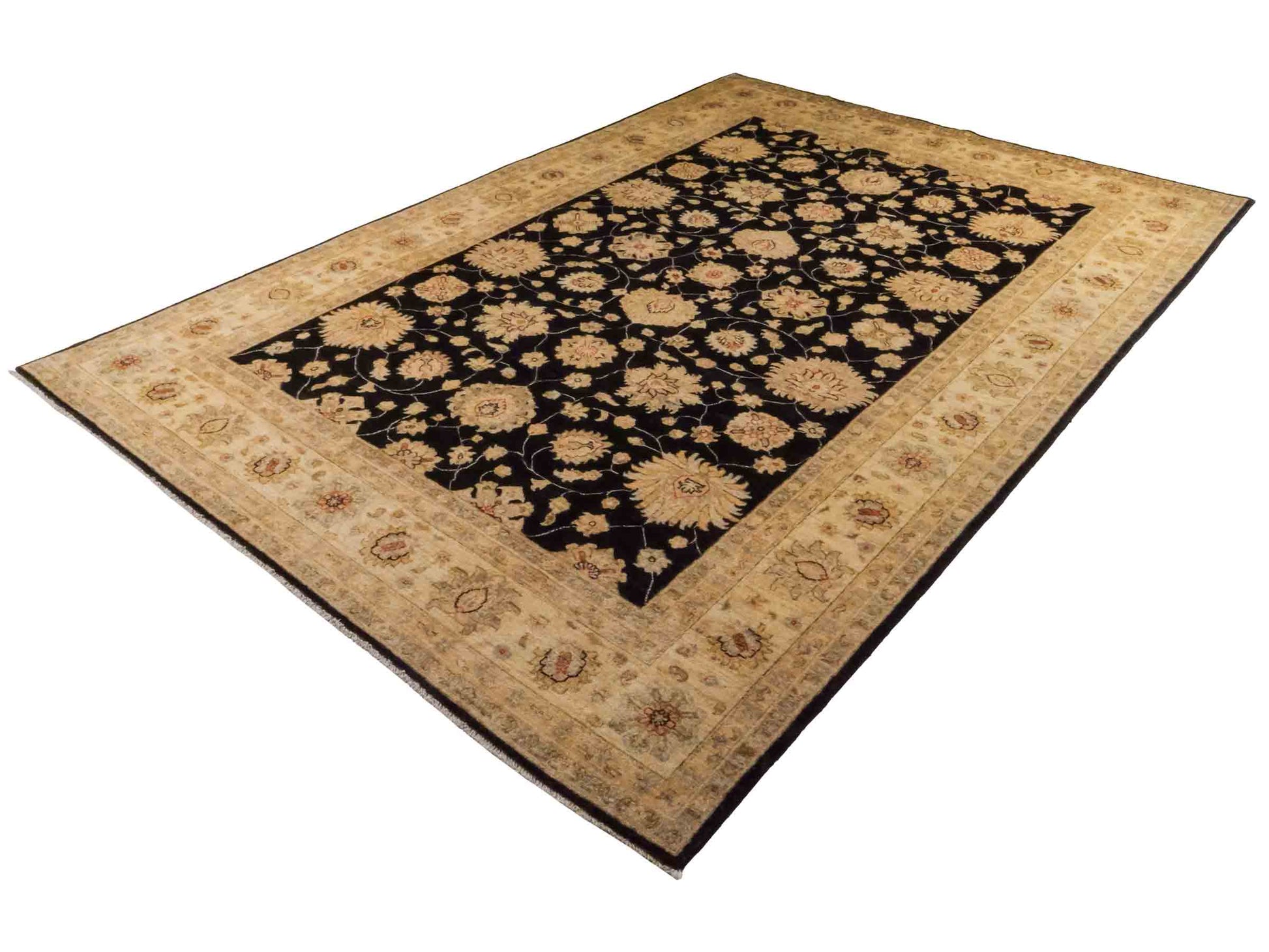 Handgeknüpfter Ziegler Farahan Orientteppich von Khademi aus Wolle, schwarz, gold, beige. Klassisches Allover-Design. Traditionell von Hand geknüpft in Afghanistan. Größe: 302 cm x 210 cm. Teppichnummer: RB3-1041. Verkauf durch Jupiter Intl.
