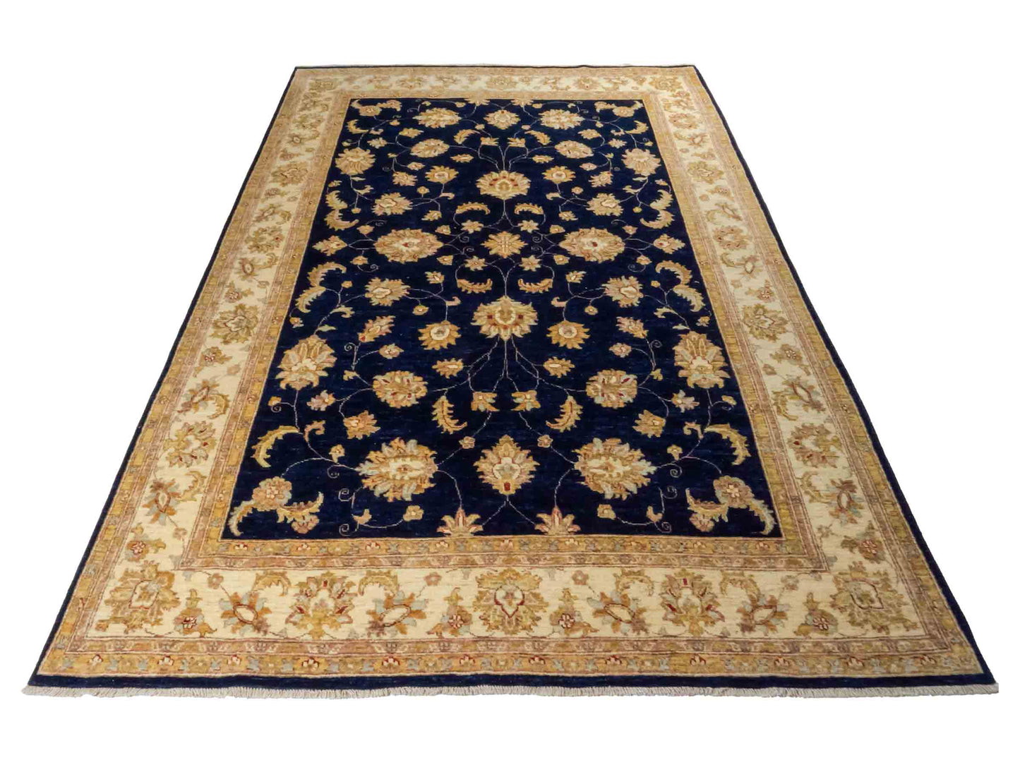 Handgeknüpfter Ziegler Farahan Orientteppich von Khademi aus Wolle, blau, navy, gold, beige. Klassisches Allover-Design. Traditionell von Hand geknüpft in Afghanistan. Größe: 304 cm x 201 cm. Teppichnummer: RB3-1021. Verkauf durch Jupiter Intl.