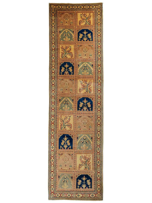Handgeknüpfter Ziegler Hereke Läufer-Orientteppich von Khademi aus Wolle, golden. Klassisches Feldmuster. Von Hand geknüpft in Afghanistan. Größe: 315 cm x 81 cm. Teppichnummer: RB3-1005. Verkauf durch Jupiter Intl.