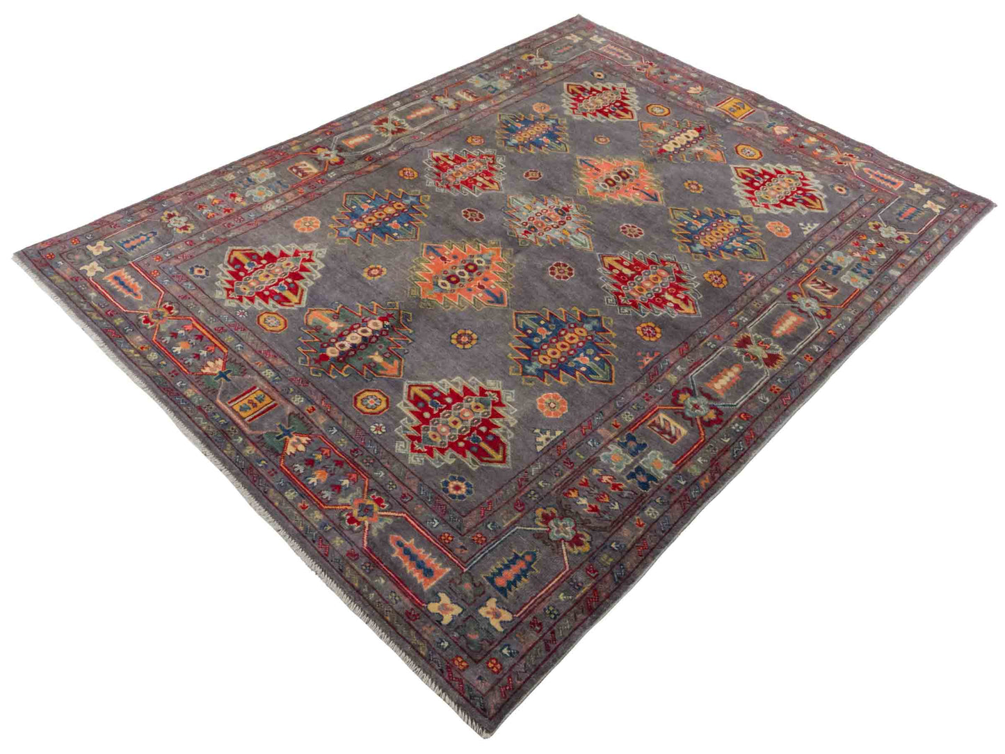 Handgeknüpfter Ziegler Kazak Orientteppich von Khademi aus Wolle, grau. Klassisches Design. Von Hand geknüpft in Afghanistan. Größe: 222 cm x 166 cm. Teppichnummer: RB3-1065. Verkauf durch Jupiter Intl.