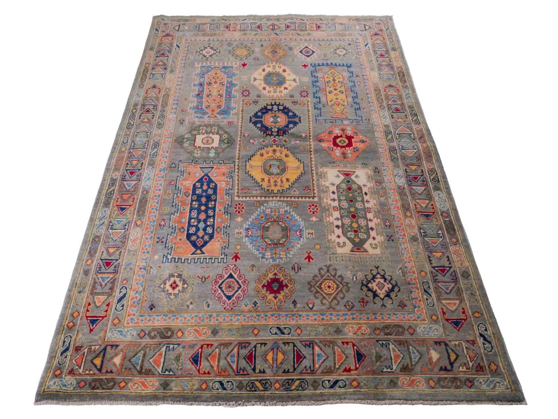 Handgeknüpfter Ziegler Kazak Orientteppich von Khademi aus Wolle, grün, grau. Klassisches Design. Von Hand geknüpft in Afghanistan. Größe: 230 cm x 145 cm. Teppichnummer: RB3-1064. Verkauf durch Jupiter Intl.